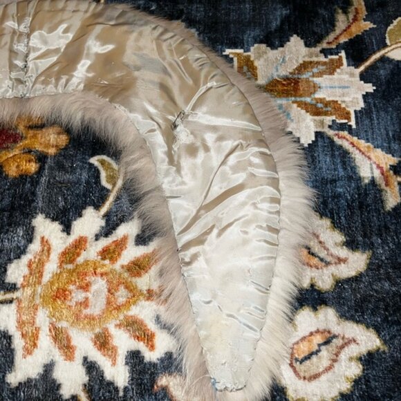 Vintage Authentic White Fox Fur Collar/ Wrap Scarf - Picture 5 of 8